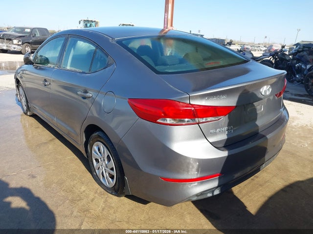 5NPD74LF4JH294771 Hyundai ELANTRA SE