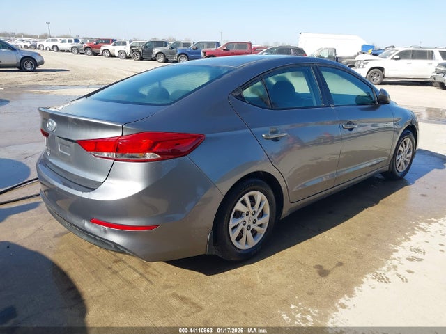 5NPD74LF4JH294771 Hyundai ELANTRA SE