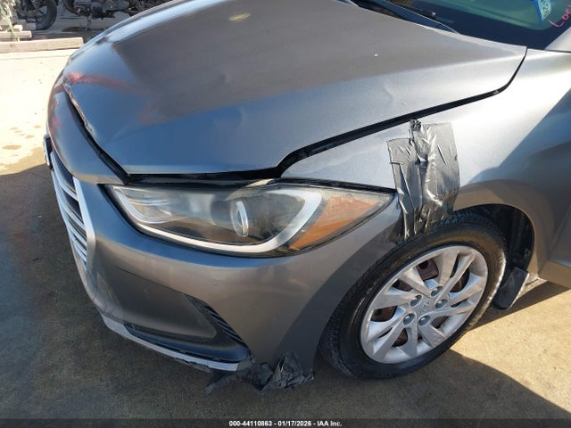 5NPD74LF4JH294771 Hyundai ELANTRA SE