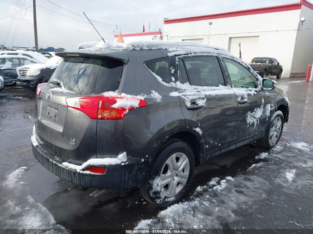 Toyota RAV4 LE 2014 JTMBFREV3EJ008918 Image 4