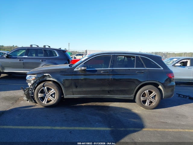 Продаж на аукціоні авто 2020 Mercedes-benz Glc 300, vin: WDC0G8DB9LF715635, номер лоту: 44110932