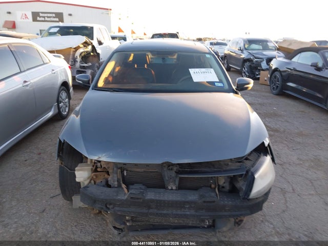 2013 Volkswagen Jetta 2.0l Tdi მანქანა იყიდება აუქციონზე, vin: 3VWLL7AJ3DM290447, აუქციონის ნომერი: 44110951