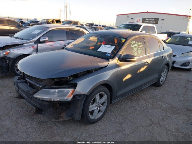 2013 Volkswagen Jetta 2.0l Tdi მანქანა იყიდება აუქციონზე, vin: 3VWLL7AJ3DM290447, აუქციონის ნომერი: 44110951
