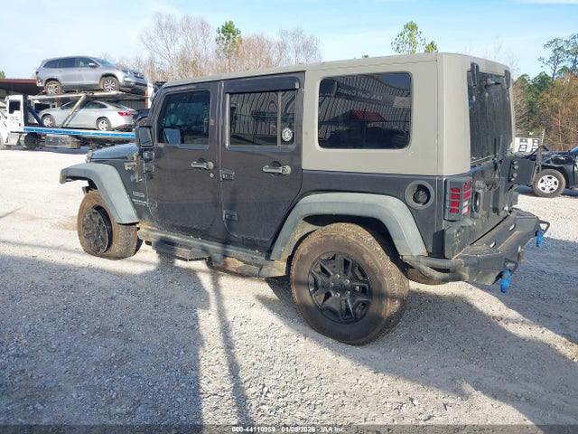 1C4BJWDG5HL717696 Jeep Wrangler Unlimited Sport 4x4