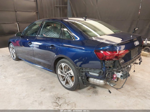 2021 AUDI A4 WAUEAAF49MA038004 Photo 2