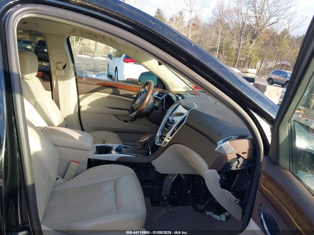 Продаж на аукціоні авто 2016 Cadillac Srx Luxury Collection, vin: 3GYFNEE38GS570434, номер лоту: 44110968