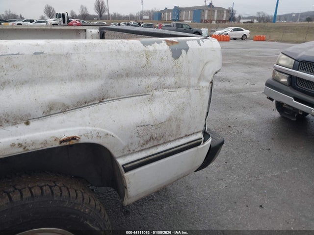 Aukcja sprzedaży 2004 Chevrolet Silverado 1500 Work Truck, vin: 1GCEC19X44Z299187, numer aukcji: 44111063