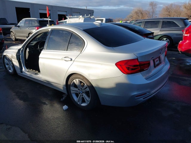 WBA8D9G36HNU66037 BMW 330i Xdrive