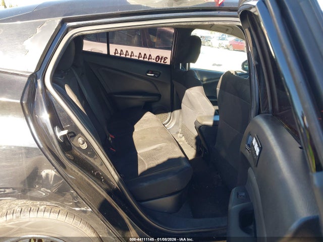 Toyota Prius One 2018 JTDKBRFU5J3059921 Image 8