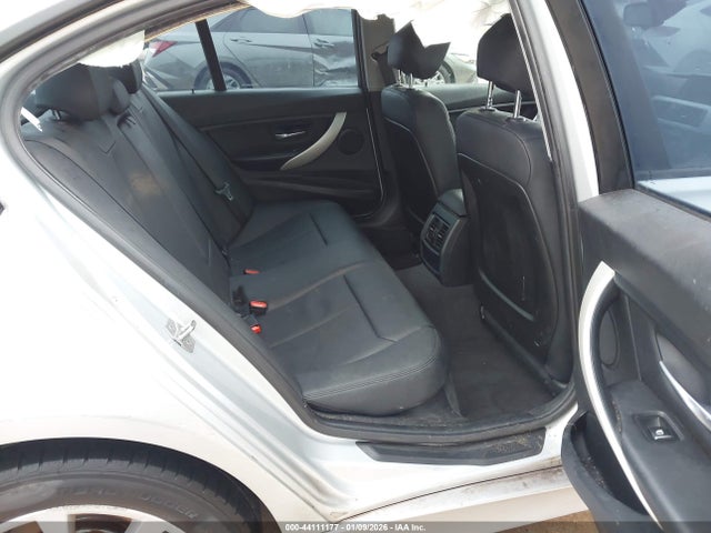 2016 BMW 320I WBA8A9C5XGK617090 Photo 7