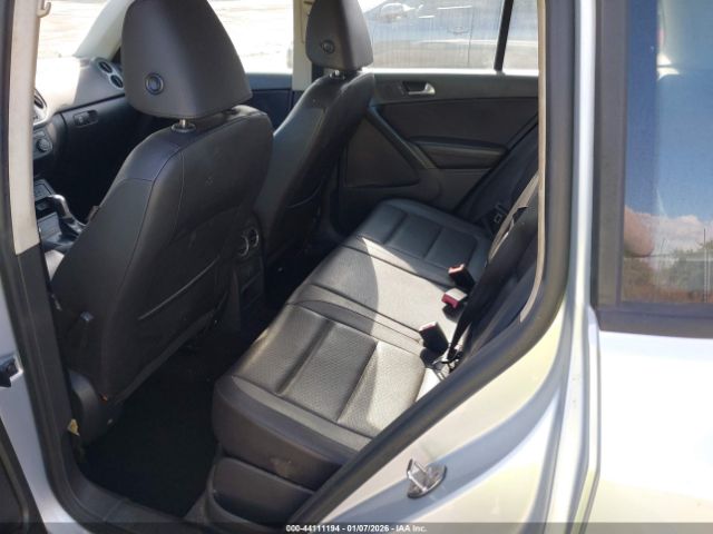 2017 VOLKSWAGEN TIGUAN WVGAV7AX3HK004680 Photo 7