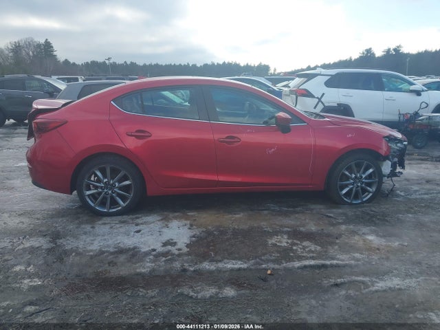 3MZBN1W3XJM216242 Mazda Mazda3 Grand Touring