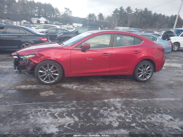 3MZBN1W3XJM216242 Mazda Mazda3 Grand Touring