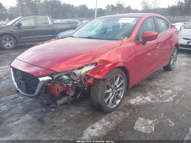 3MZBN1W3XJM216242 Mazda Mazda3 Grand Touring