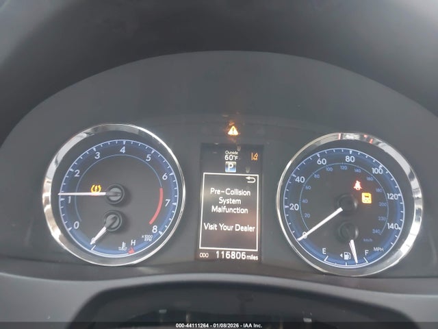 5YFBURHE3HP575227 Toyota COROLLA SE