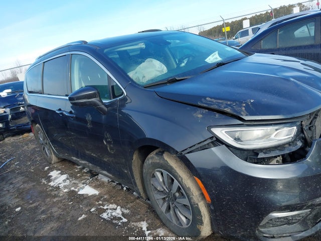 2021 Chrysler Pacifica Hybrid Touring L მანქანა იყიდება აუქციონზე, vin: 2C4RC1L7XMR594184, აუქციონის ნომერი: 44111296