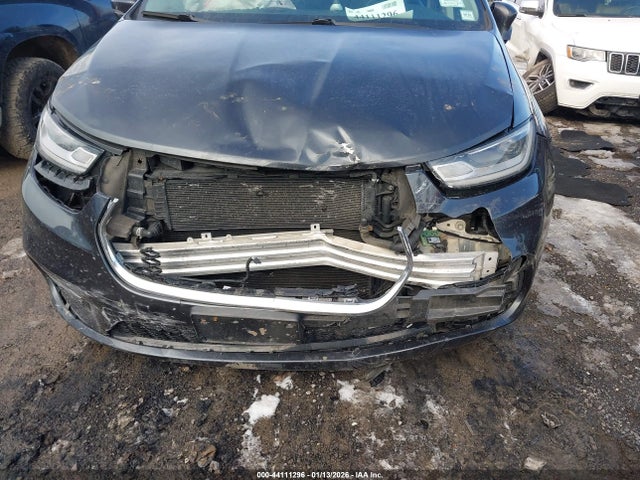 2021 Chrysler Pacifica Hybrid Touring L მანქანა იყიდება აუქციონზე, vin: 2C4RC1L7XMR594184, აუქციონის ნომერი: 44111296