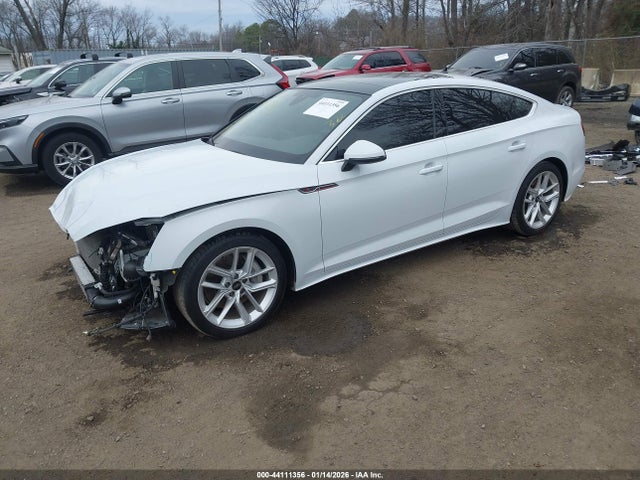 2024 AUDI A5 SPORTBACK WAUDACF58RA116635 Photo 1