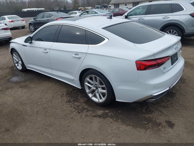 2024 AUDI A5 SPORTBACK WAUDACF58RA116635 Photo 2