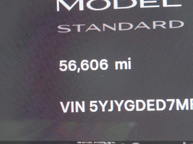 5YJYGDED7MF111122 Tesla Model Y Standard Range Rear-wheel Drive