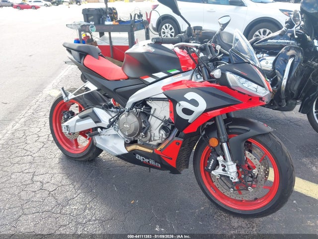 2021 APRILIA TUONO ZD4KSUE06MS000828
