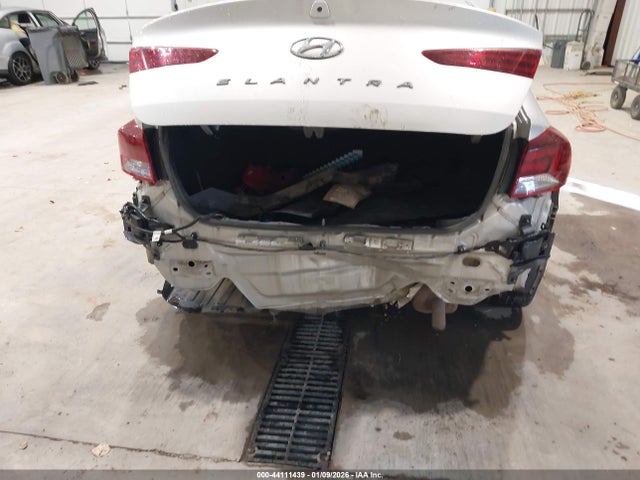 Hyundai ELANTRA SEL 2019 5NPD84LF4KH429410 Image 6