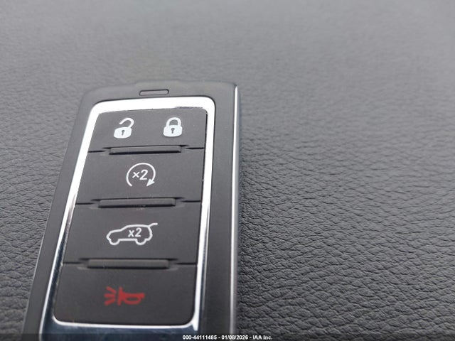 2025 Jeep Grand Cherokee Limited მანქანა იყიდება აუქციონზე, vin: 1C4RJHBG2SC338045, აუქციონის ნომერი: 44111485