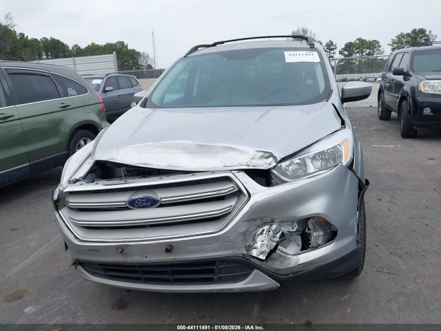 2018 Ford Escape Se მანქანა იყიდება აუქციონზე, vin: 1FMCU9GD1JUA87184, აუქციონის ნომერი: 44111491