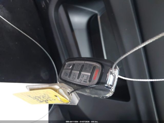 2026 CHRYSLER PACIFICA 2C4RC1GG6TR200205 Photo 10