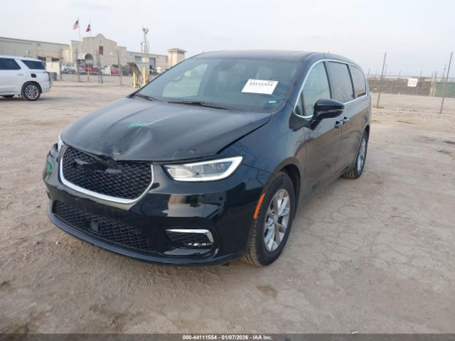 2026 CHRYSLER PACIFICA 2C4RC1GG6TR200205 Photo 1