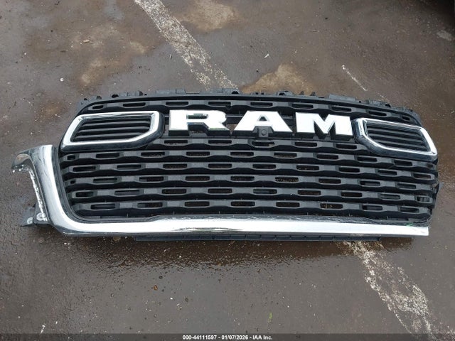 Aukcja sprzedaży 2025 Ram 1500 Big Horn Crew Cab 4x4 6'4 Box, vin: 1C6SRFBPXSN674942, numer aukcji: 44111597