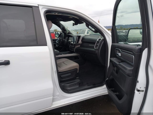 Aukcja sprzedaży 2025 Ram 1500 Big Horn Crew Cab 4x4 6'4 Box, vin: 1C6SRFBPXSN674942, numer aukcji: 44111597