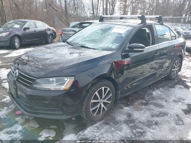 44111744 :رقم المزاد ، 3VWDB7AJ4HM225765 vin ، 2017 Volkswagen Jetta 1.4t Se مزاد بيع