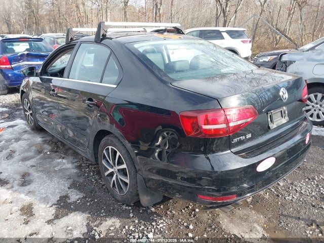 44111744 :رقم المزاد ، 3VWDB7AJ4HM225765 vin ، 2017 Volkswagen Jetta 1.4t Se مزاد بيع