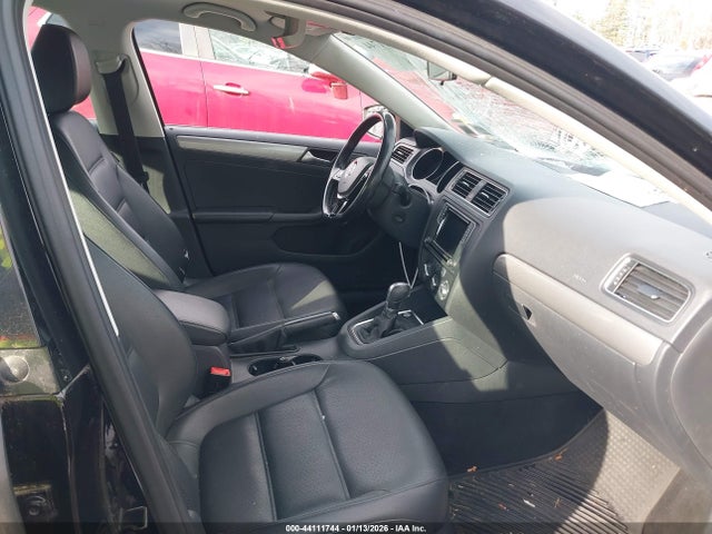 44111744 :رقم المزاد ، 3VWDB7AJ4HM225765 vin ، 2017 Volkswagen Jetta 1.4t Se مزاد بيع