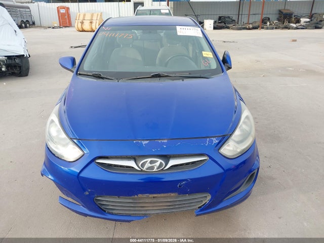 2013 Hyundai Accent Gls მანქანა იყიდება აუქციონზე, vin: KMHCT4AE4DU368147, აუქციონის ნომერი: 44111775