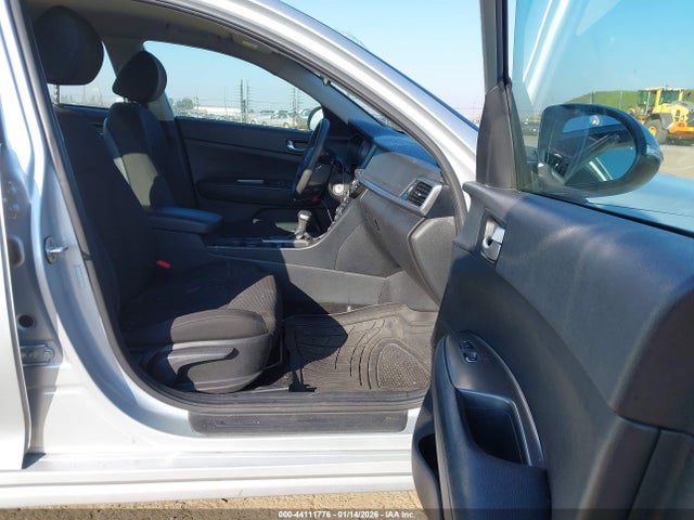 5XXGT4L37LG386664 KIA Optima Lx