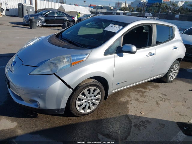 1N4AZ0CP2GC300852 Nissan LEAF S