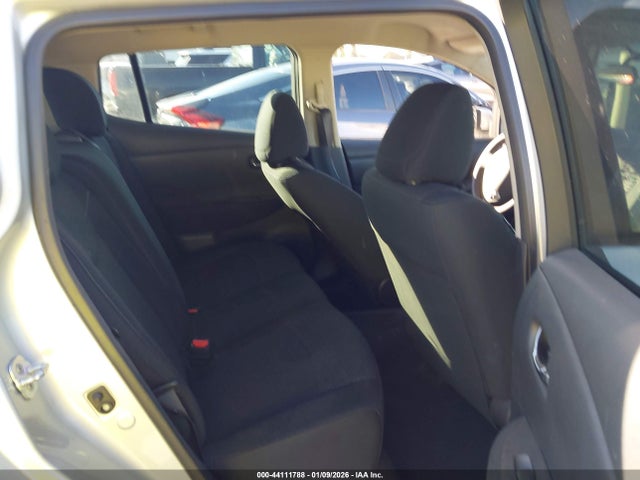 1N4AZ0CP2GC300852 Nissan LEAF S