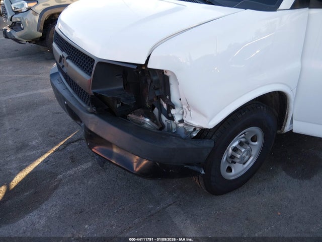 1GCWGAFF6G1305935 Chevrolet Express 2500 Work Van