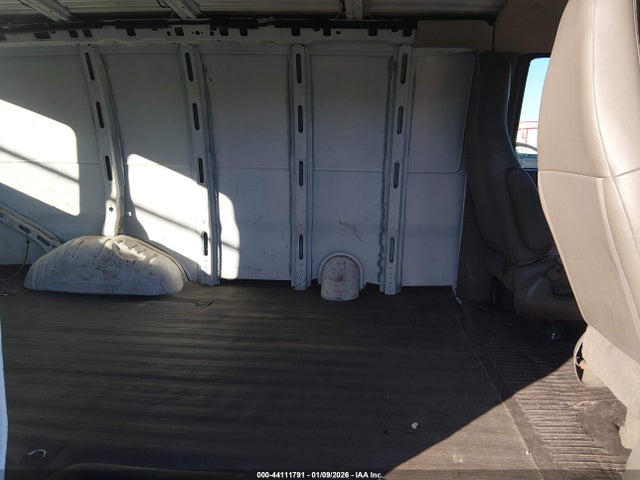 1GCWGAFF6G1305935 Chevrolet Express 2500 Work Van
