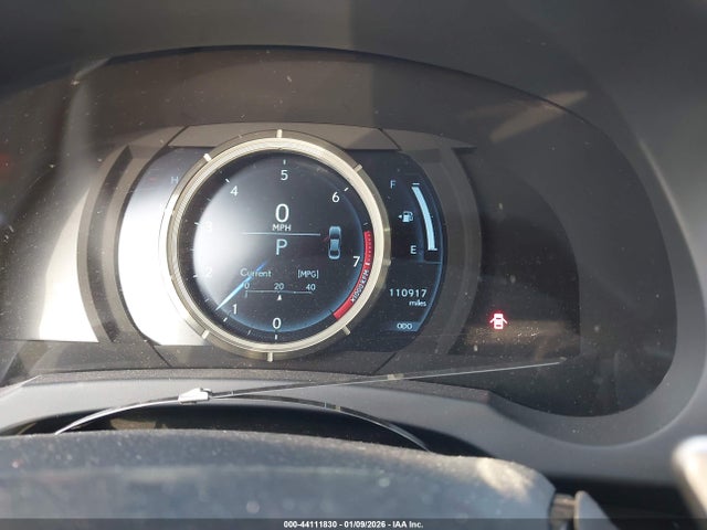 44111830 :رقم المزاد ، JTHCF1D2XF5023860 vin ، 2015 Lexus Is 250 مزاد بيع