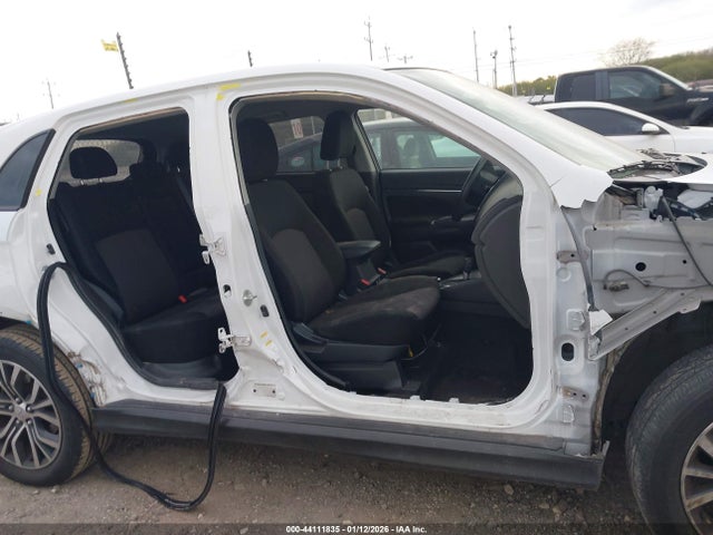JA4AP3AU2KU021246 Mitsubishi Outlander Sport 2.0 Es