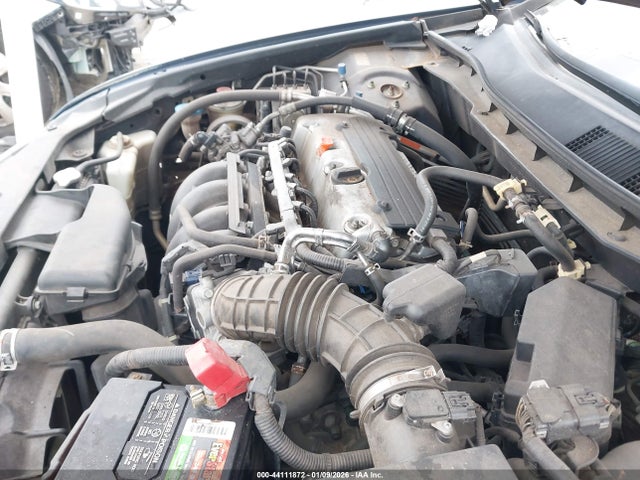 44111872 :رقم المزاد ، 1HGCP2F39BA069578 vin ، 2011 Honda Accord 2.4 Lx مزاد بيع