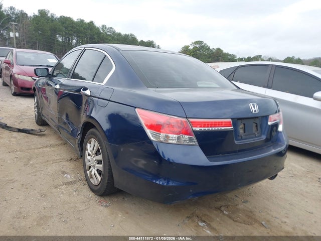 44111872 :رقم المزاد ، 1HGCP2F39BA069578 vin ، 2011 Honda Accord 2.4 Lx مزاد بيع