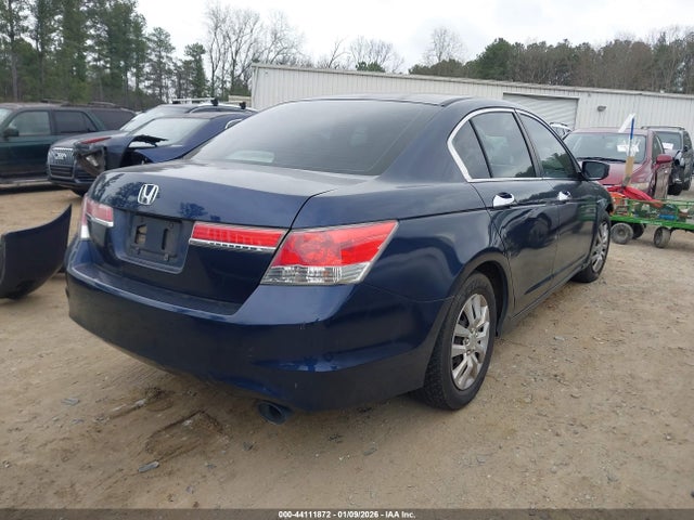 44111872 :رقم المزاد ، 1HGCP2F39BA069578 vin ، 2011 Honda Accord 2.4 Lx مزاد بيع