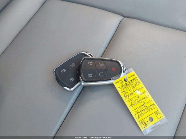 2023 CADILLAC XT4 1GYFZCR4XPF190060 Photo 10