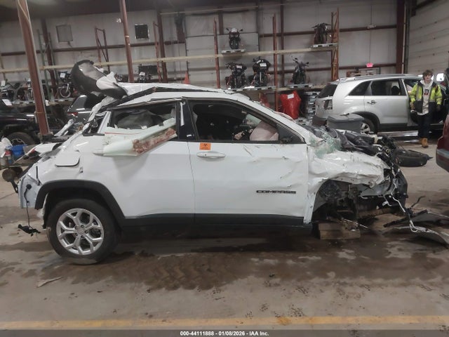 Продаж на аукціоні авто 2024 Jeep Compass Latitude 4x4, vin: 3C4NJDBN2RT109661, номер лоту: 44111888