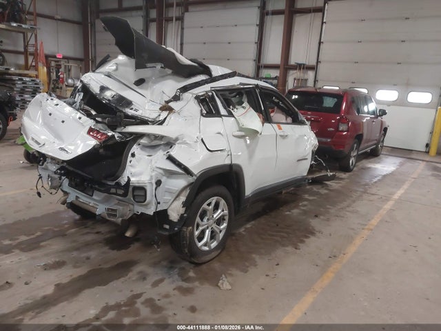 Продаж на аукціоні авто 2024 Jeep Compass Latitude 4x4, vin: 3C4NJDBN2RT109661, номер лоту: 44111888