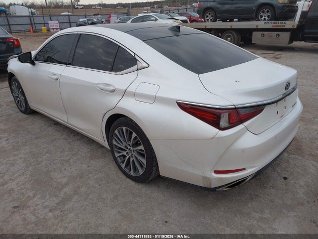 44111893 :رقم المزاد ، 58ABZ1B19KU012335 vin ، 2019 Lexus Es 350 Luxury مزاد بيع
